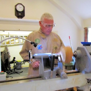 Keith Leonard starting a bowl <br>from a damson log